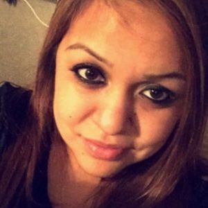 Meet your Posher, Cynthia